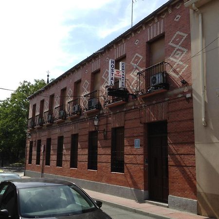 Hostal Cervantes Valdemoro Bagian luar foto