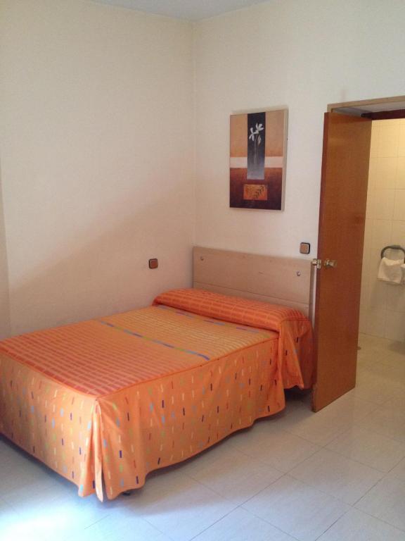 Hostal Cervantes Valdemoro Ruang foto