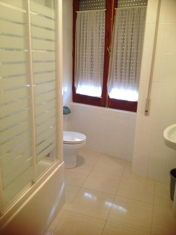 Hostal Cervantes Valdemoro Ruang foto